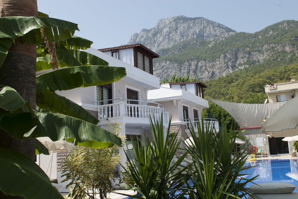 Bamont Villas