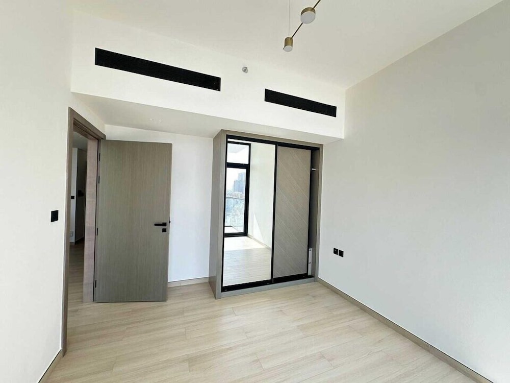 OYO HOME 1403 Spacious 1-bed Apartment I