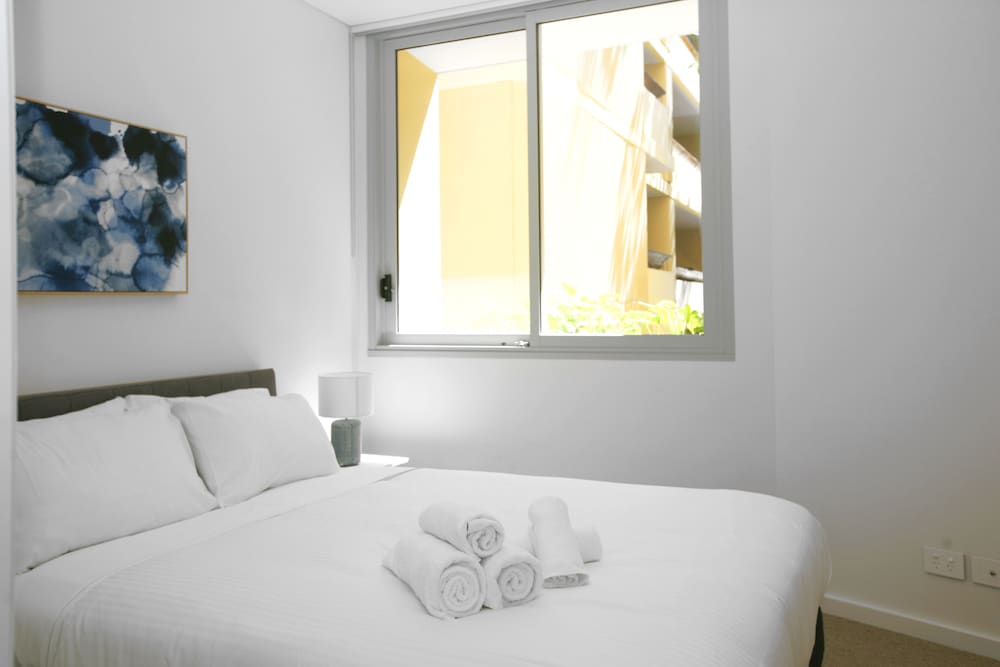 Top Notch 1 Bedroom 201 CALIBRE view 3