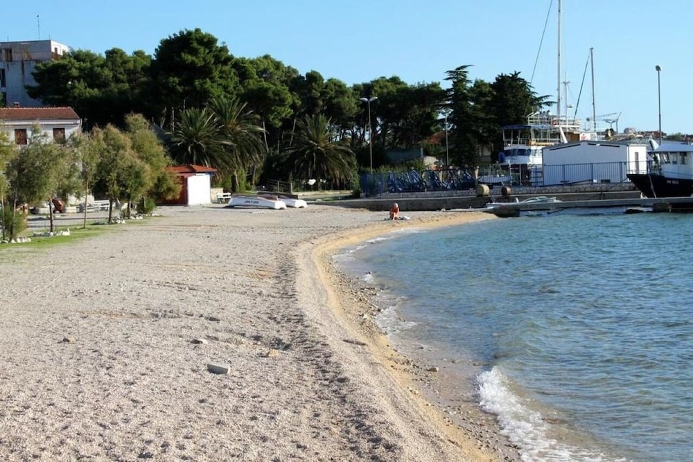 Mare 1 - Close to the sea - A5