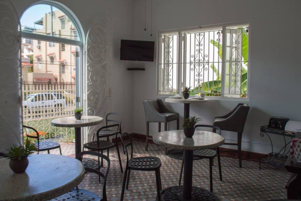 Casa Isabel Bed & Breakfast