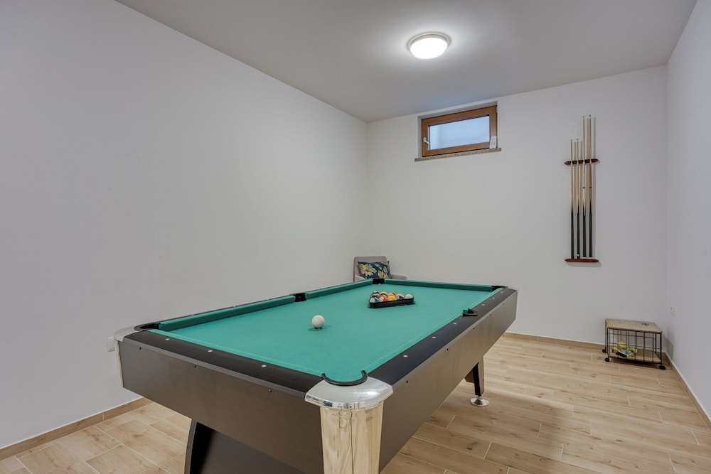Pool and Fun Villa Stella Klarici