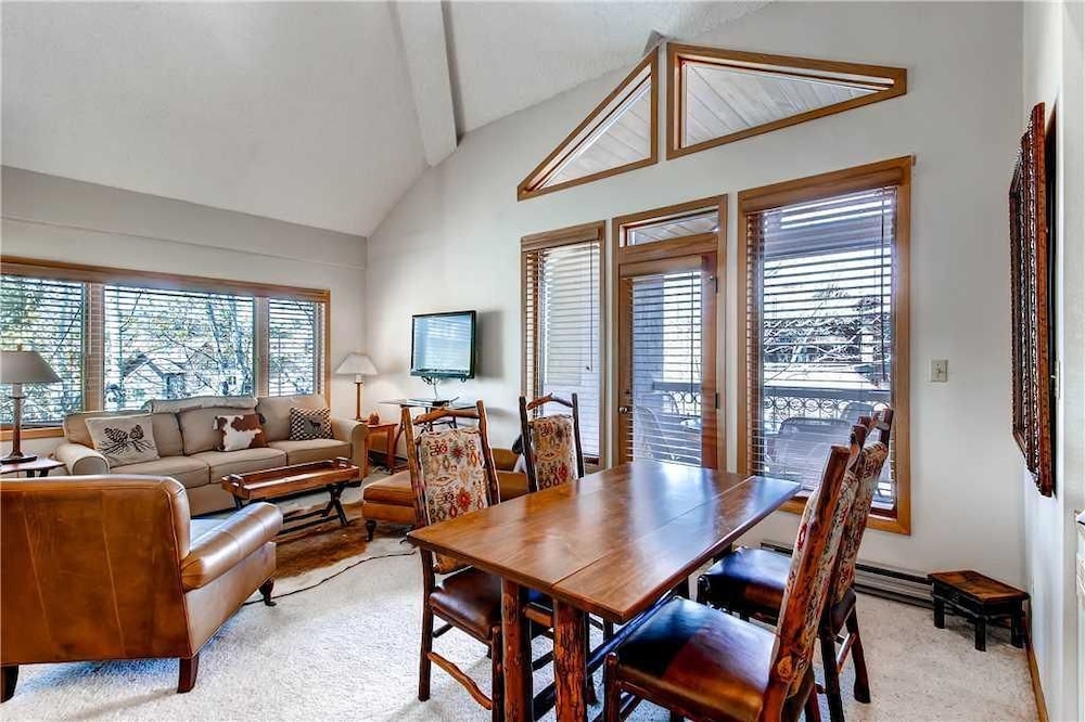 1303 Trappeur's Lodge, Trappeur's Crossing Apartment 2