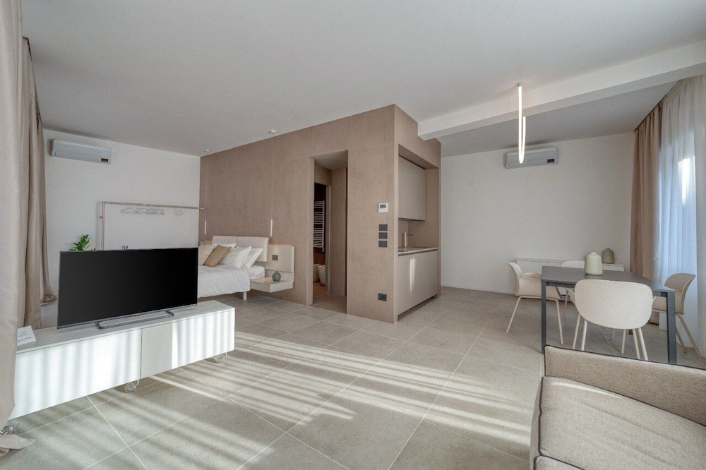 Santa Lucia Suites