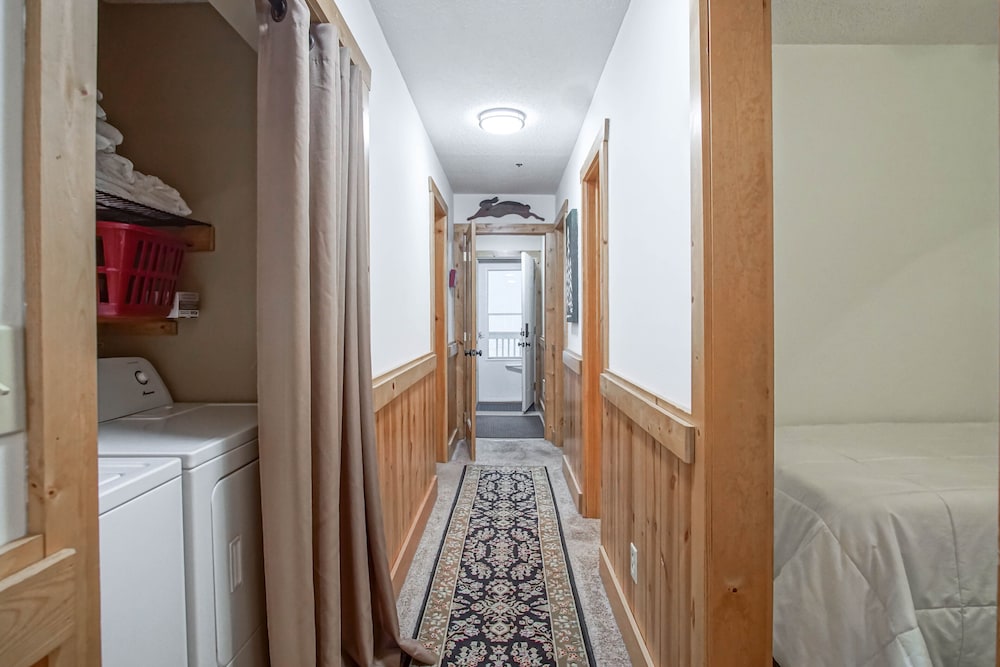 Summit 307d 3Br Condo Close to the Village