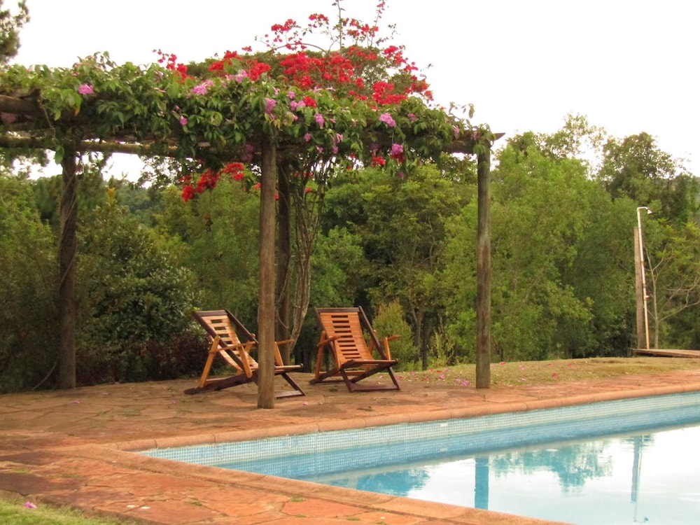 Ytororo Lodge