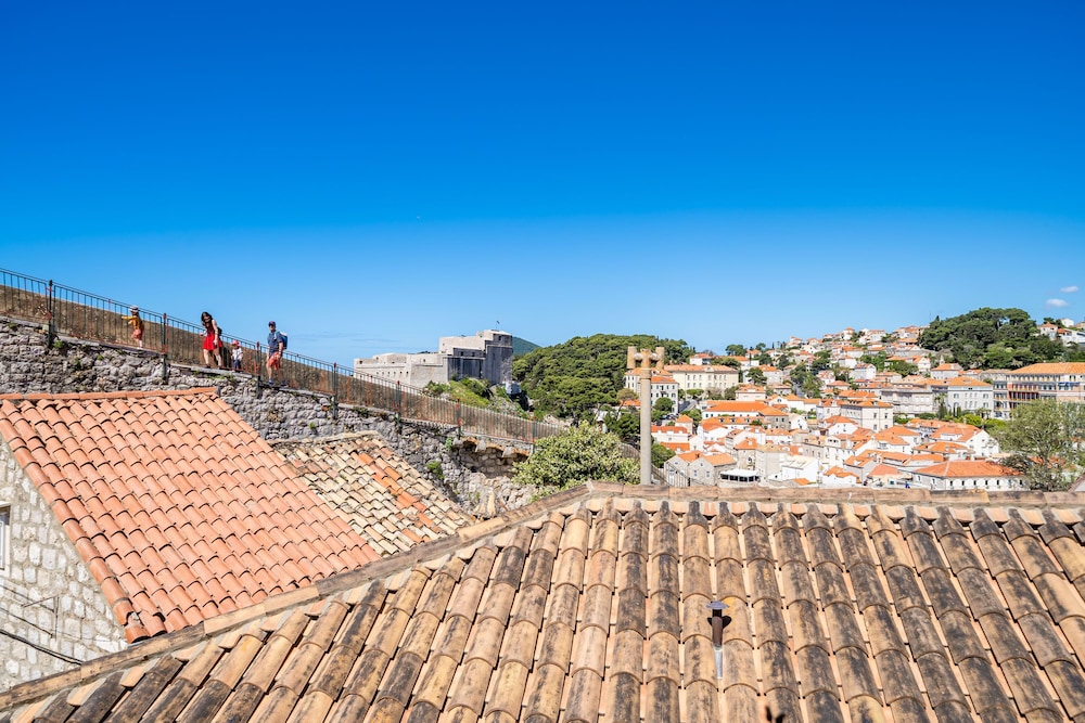 Apartments Foteza