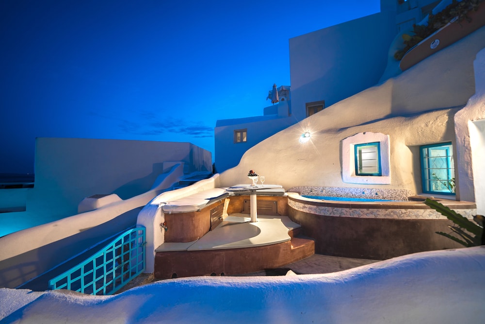 Santorini Paradise