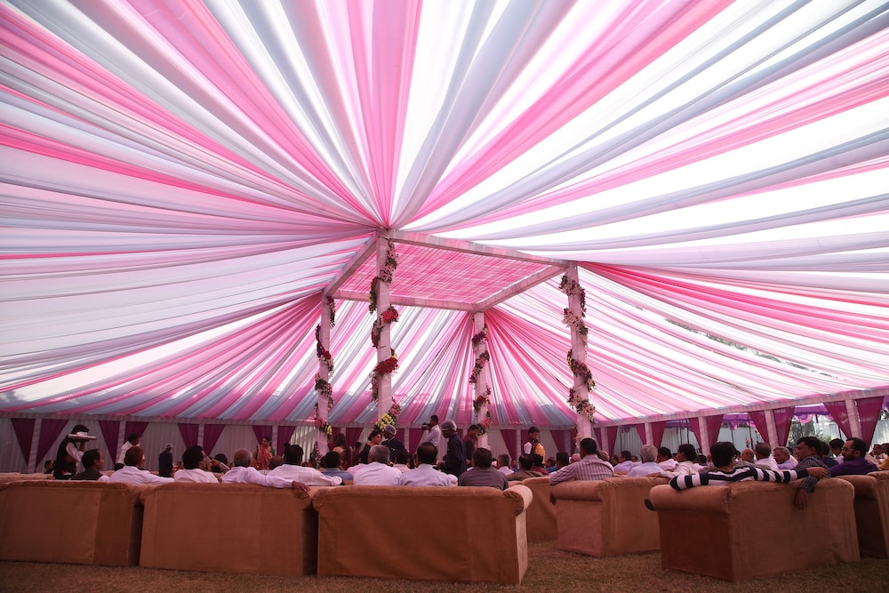 Hotel Shreeji Vatika-Airport Road