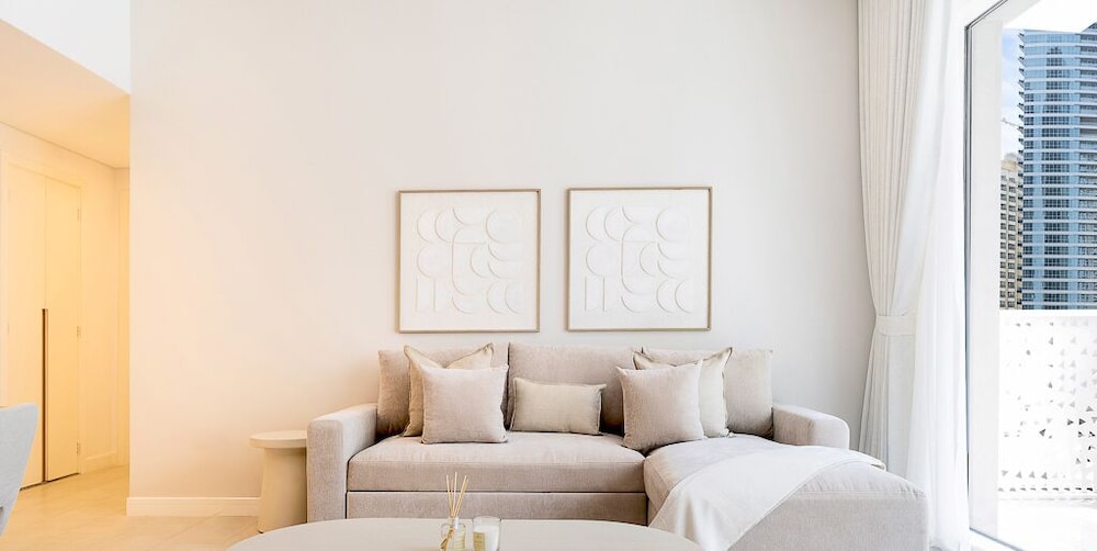 LUX  The JBR Garden View Suite