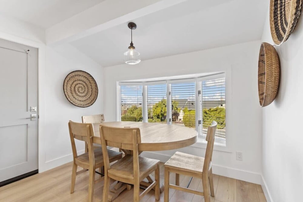 @ Marbella Lane - 3BR W/sweeping Views of Bay Area