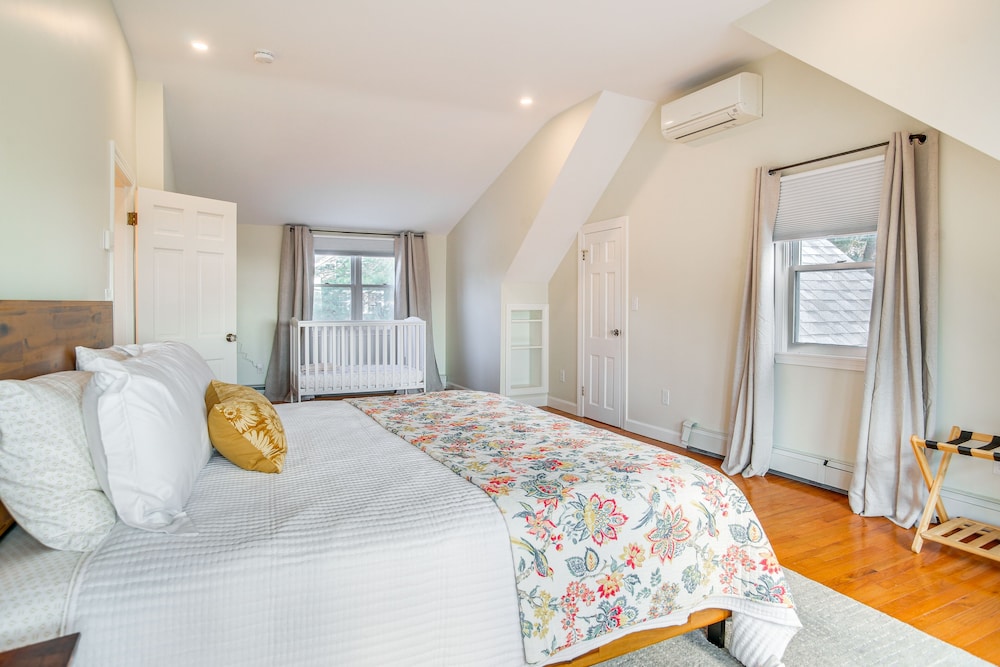 1 Mi to Beach: Cape Cod Family Home in Bourne!