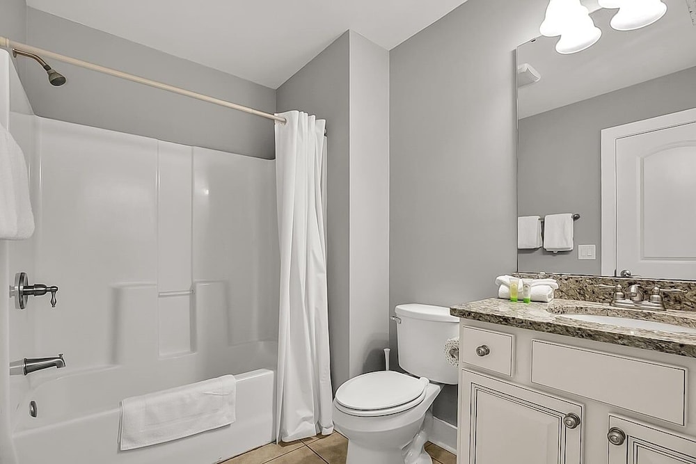 South Beach Cottages 2619 4 Bedroom Home