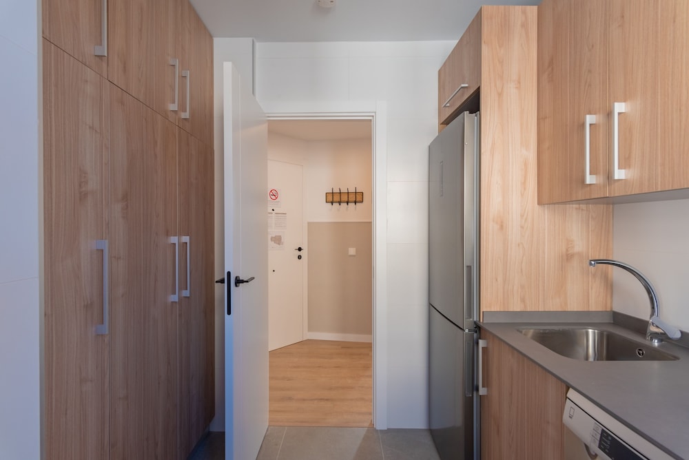Feelathome Atarazanas Apartments 25