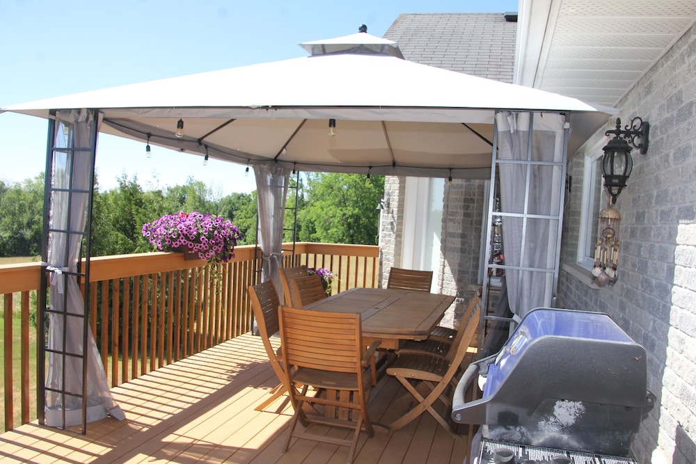 Golden Pathways Retreat and B&B