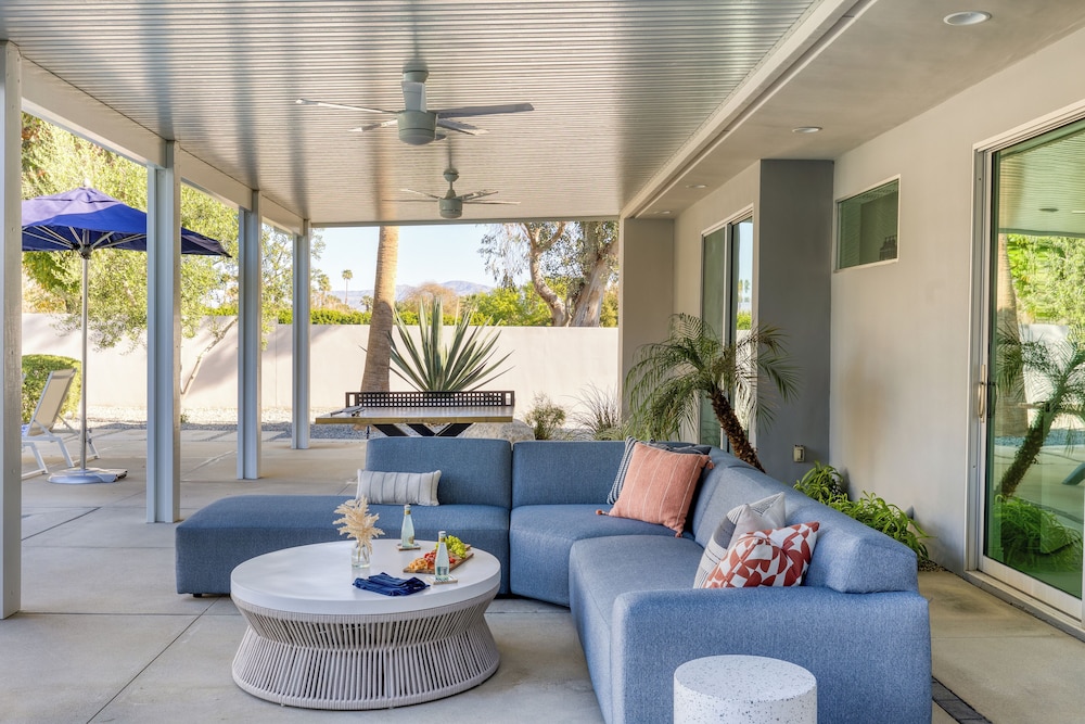 The Polo Villas by AvantStay – Modern Oasis Near Empire Polo Club