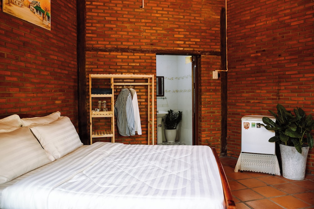 The little garden homestay