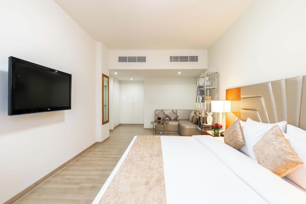 Golden Sands 10 Hotel Apartments