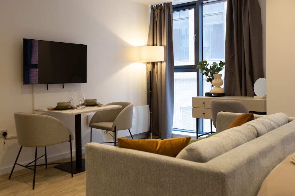 Spacious City Studio