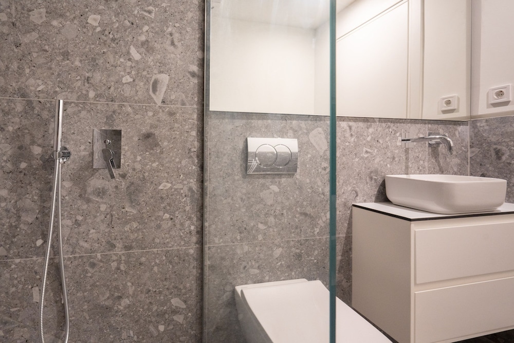 LIV Athinum 1 - Luxury Apartment 4C