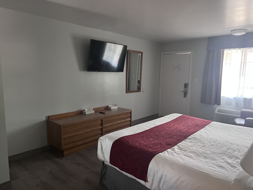 Adobe Inn