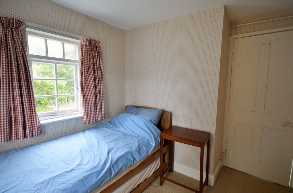 Norlands Cottage view 3