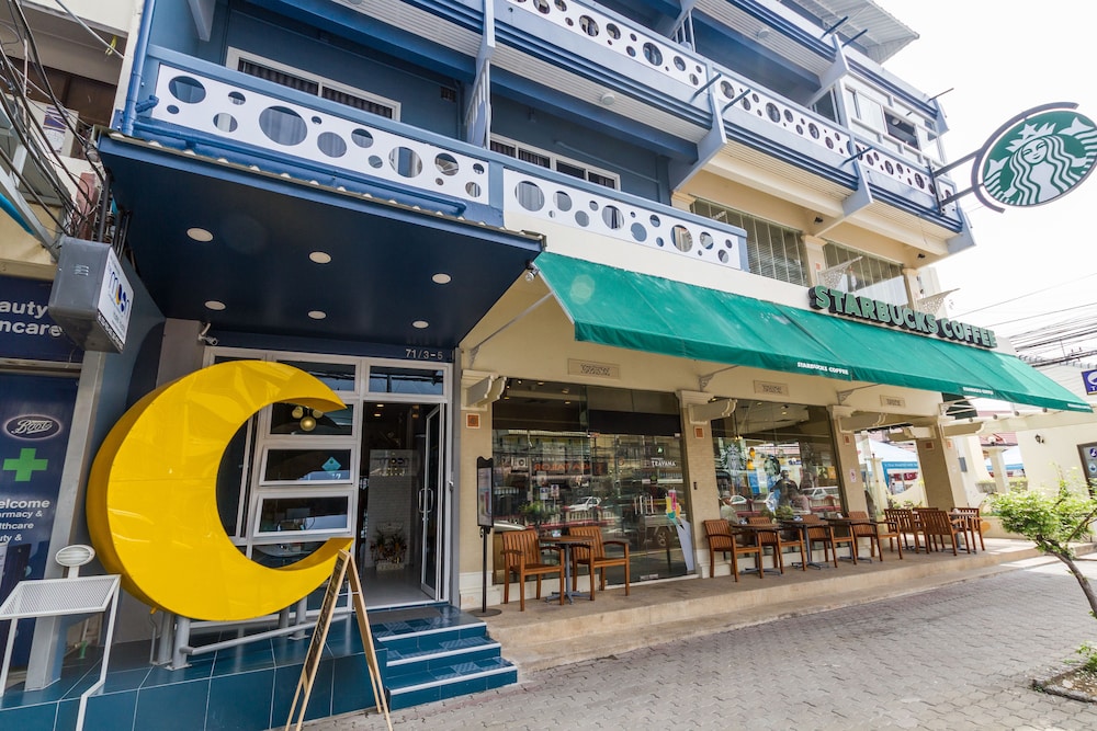 The Moon Hostel Hua Hin