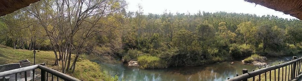 Kwambali Riverside Lodge