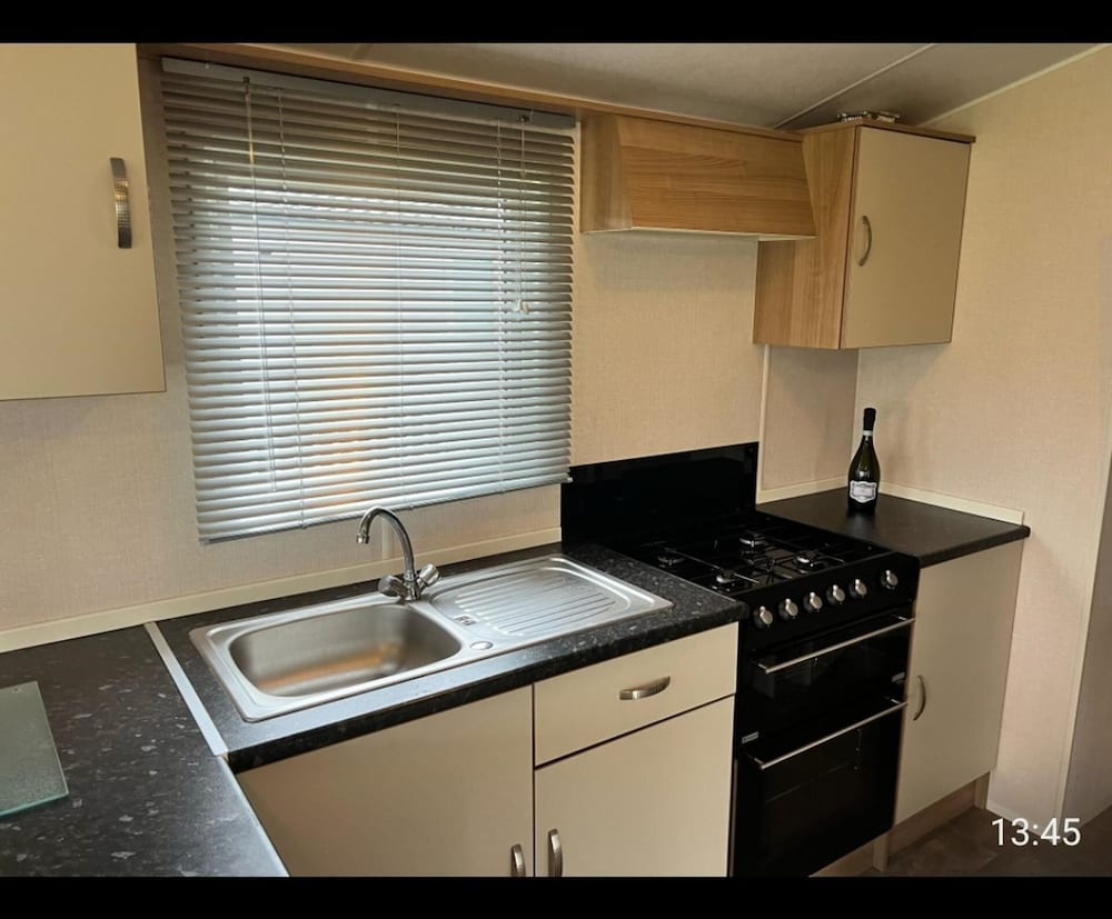 Butlin's Resort, Sleeps 6 w Parking & Pet-friendly