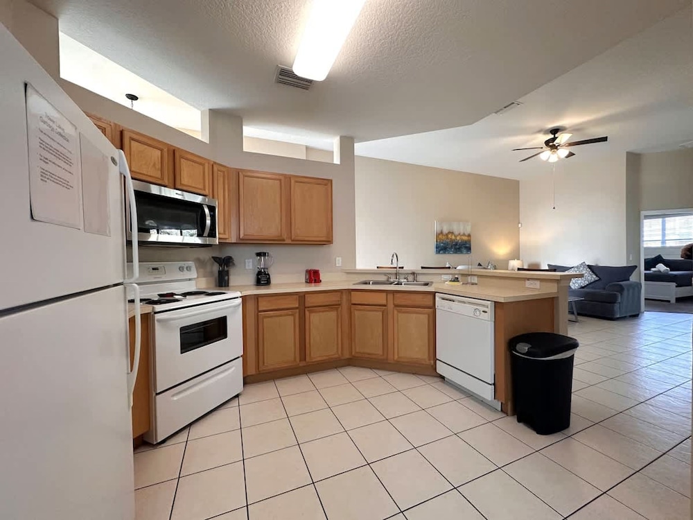 Disney Hideaway Villa Sleeps 9 4Bd Home With Pool