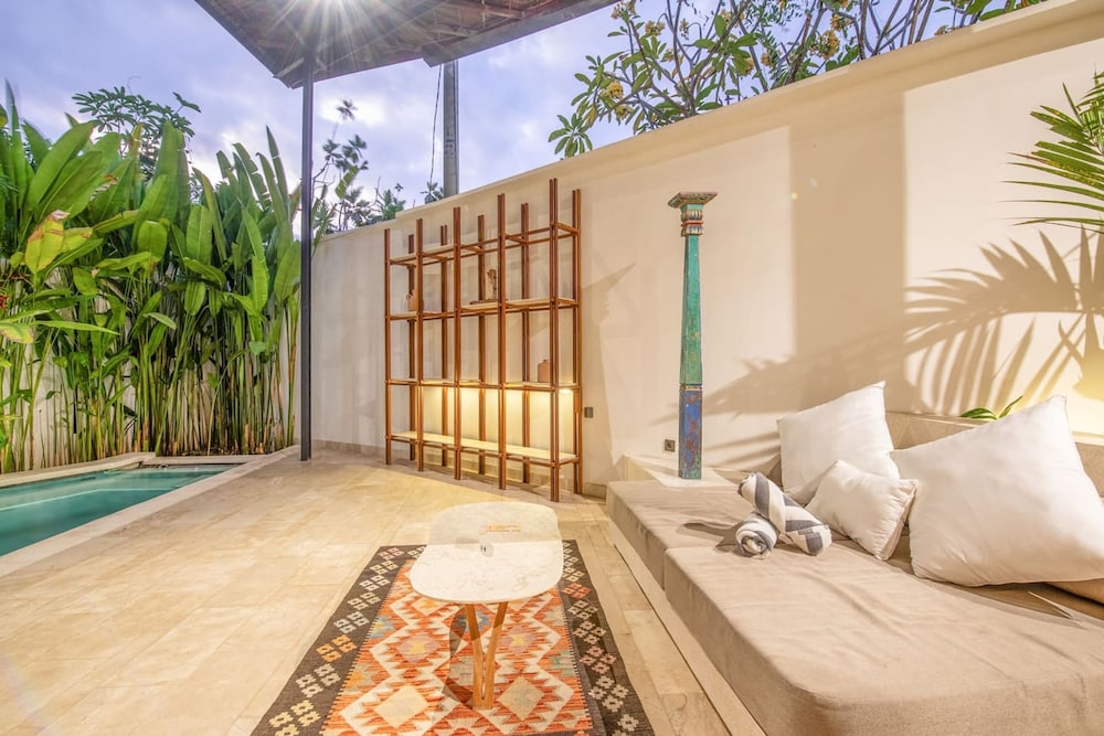 BA Villa 4 1BR Lush 1-br Villa With Pool 4 Mins to Echo Beach