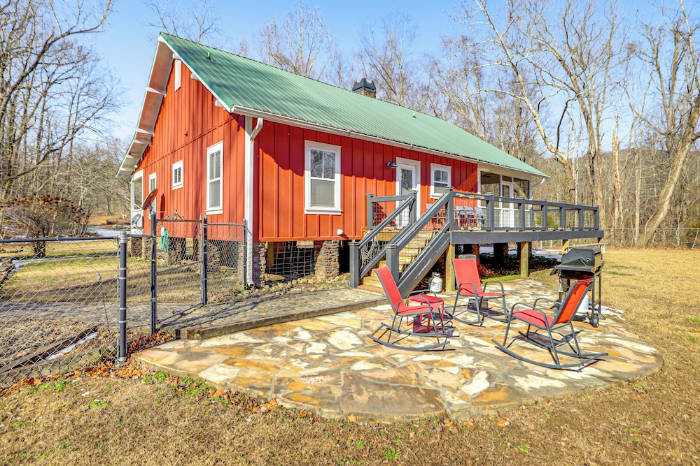 Fish, Hike & Relax: Marietta Gem w/ River Access!