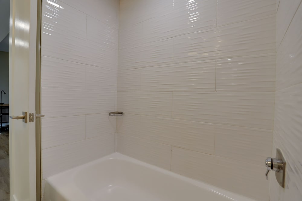 Crystal City Apt for Business Travelers