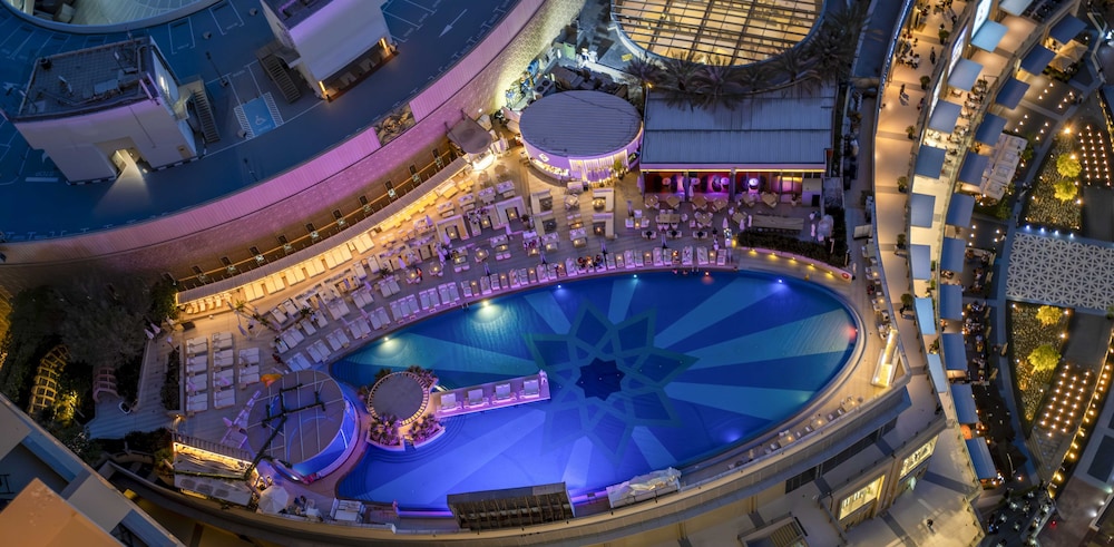 LUX The JW Marina Studio