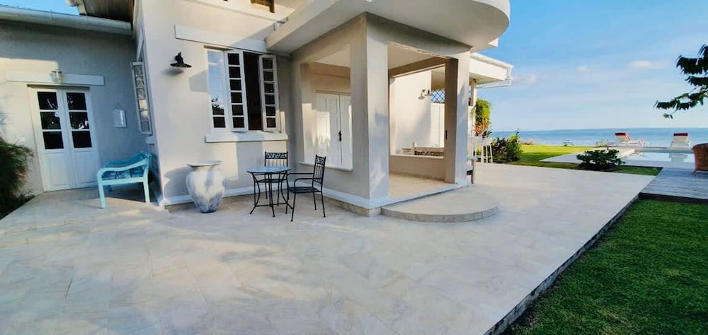 Le Ficus Grande Villa Bord de mer Avec Piscine