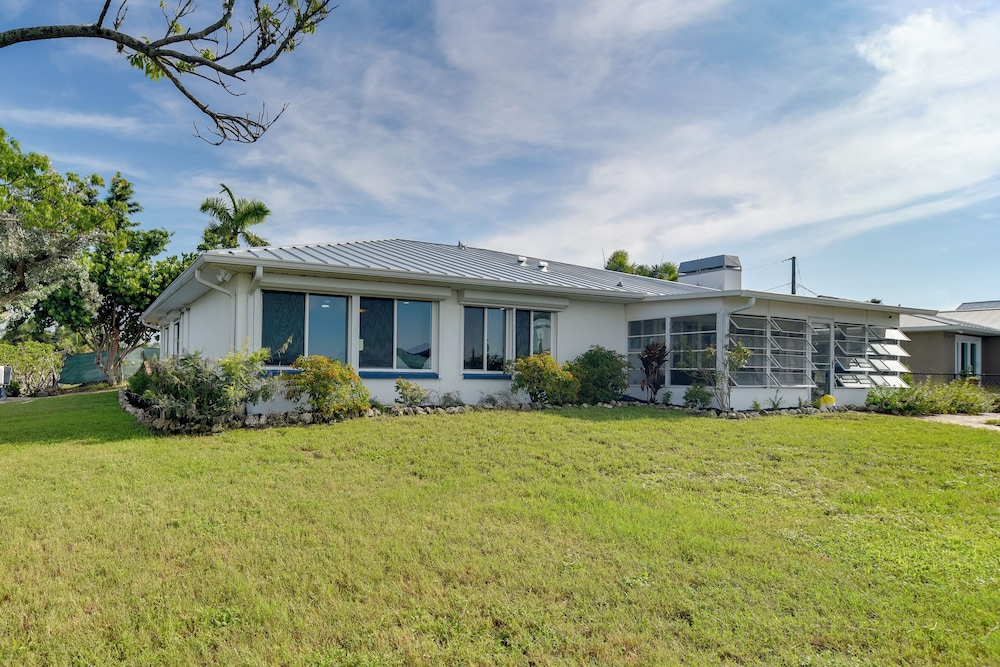 Riverfront Ruskin Home w/ Boat Dock, 1 Mi to Beach