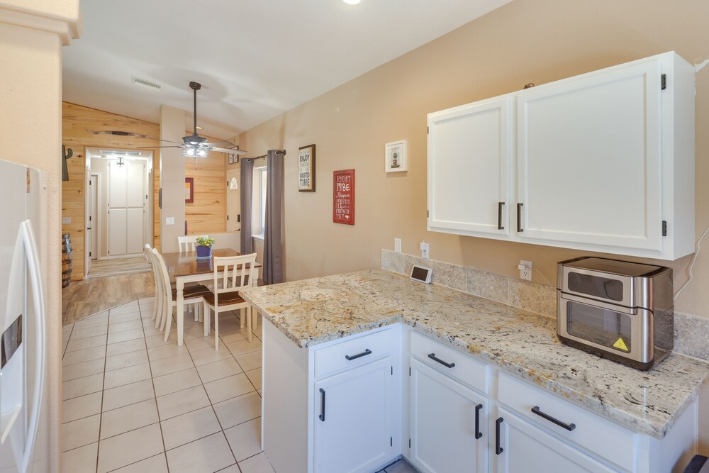 Lovely Bullhead City Retreat w/ Patio & Grill!