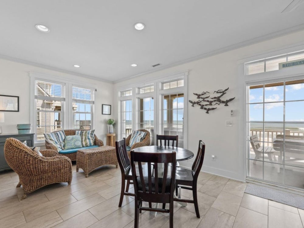 Ocean's Edge by Topsail Realty