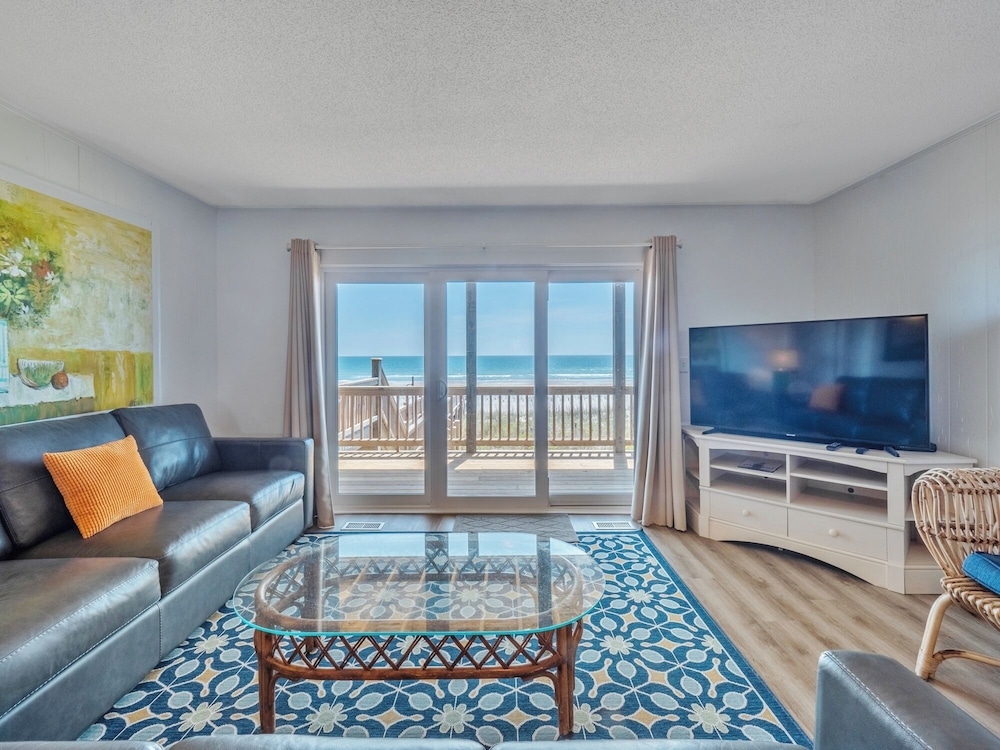 Walking on Sunshine by Topsail Realty