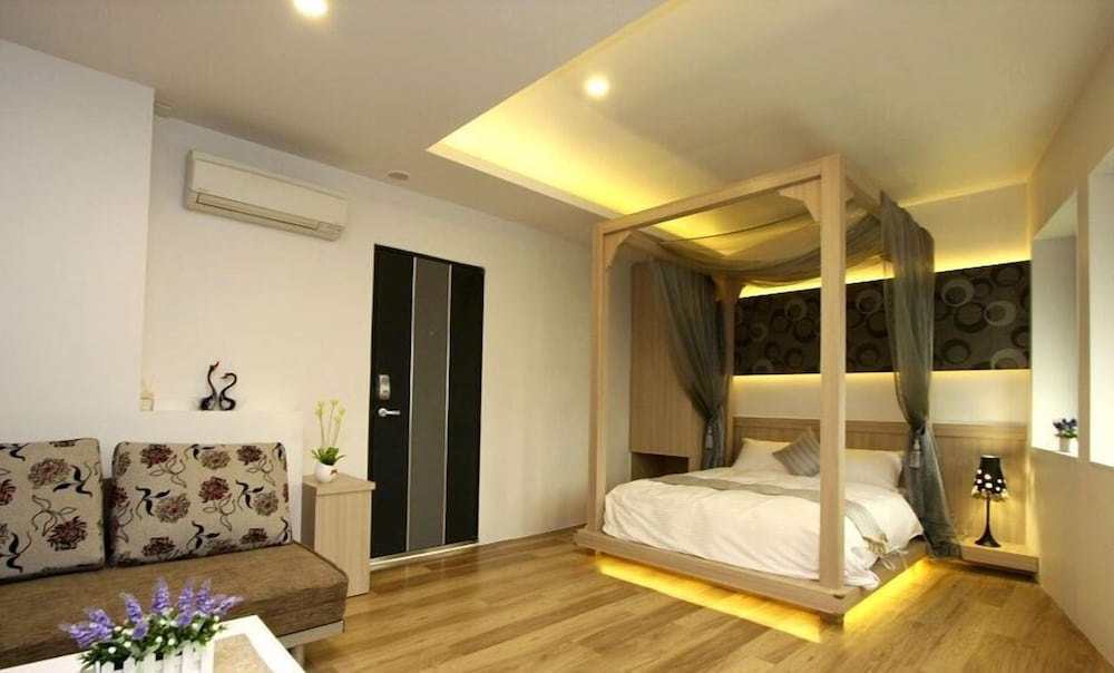 Honey House B&B