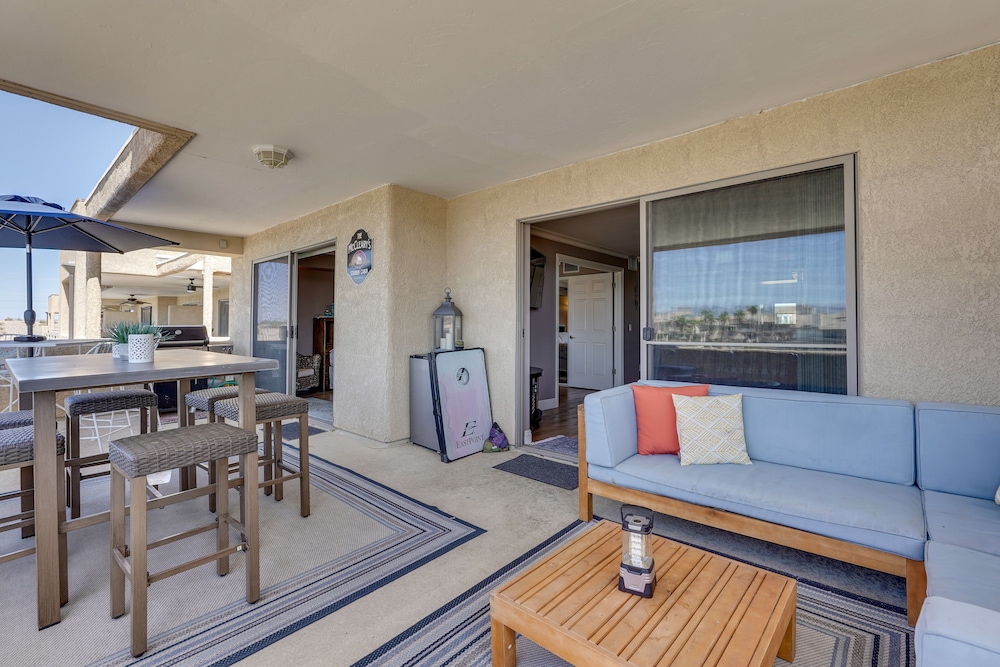 Waterfront Condo w/ Pool Access in Lake Havasu