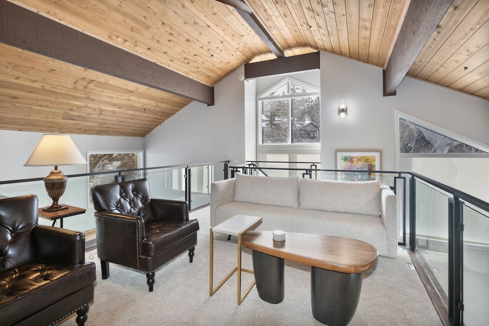105 - Three Bedroom with Spa Ridgepoint 3 Condo