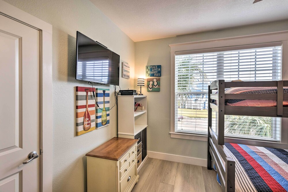 Breezy Galveston House w/ 2 Decks & Ocean Views! view 5