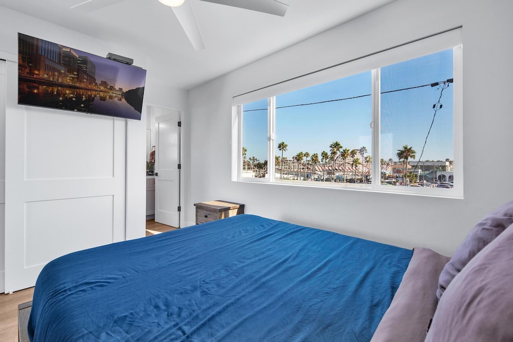 Rent Mission Beach Penthouse Roof Deck
