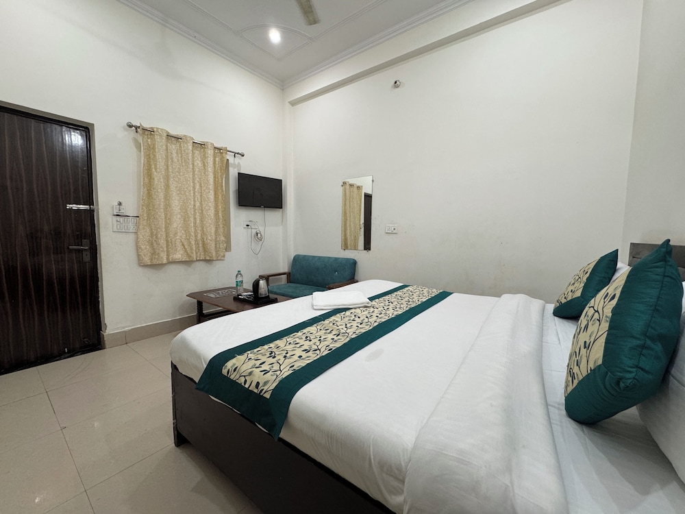 Murli Manohar Palace