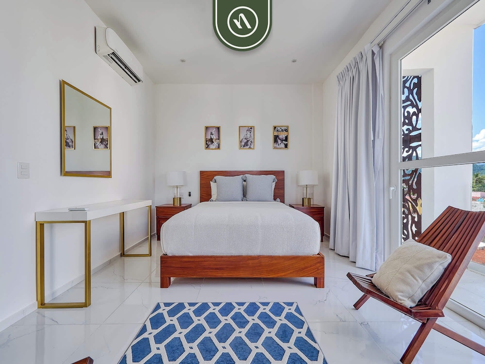 Great Design 1BR Condo - Rooftop Pool