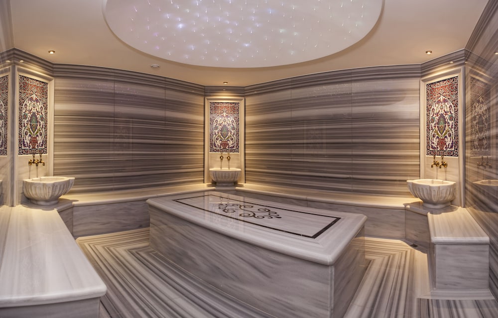 The Conforium Hotel - Image 18