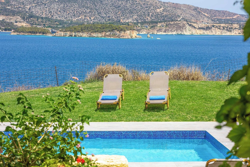 Villa Aptera