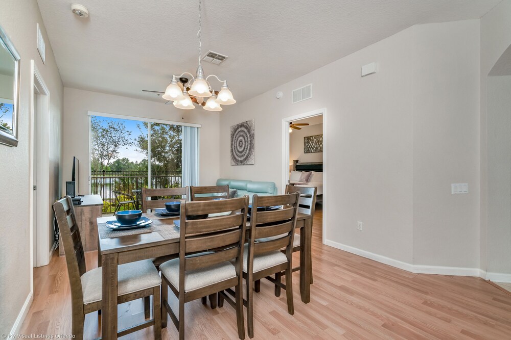Stylish and Accessible in Vista Cay With Lake View - 3bd/2ba Condo 3vc114