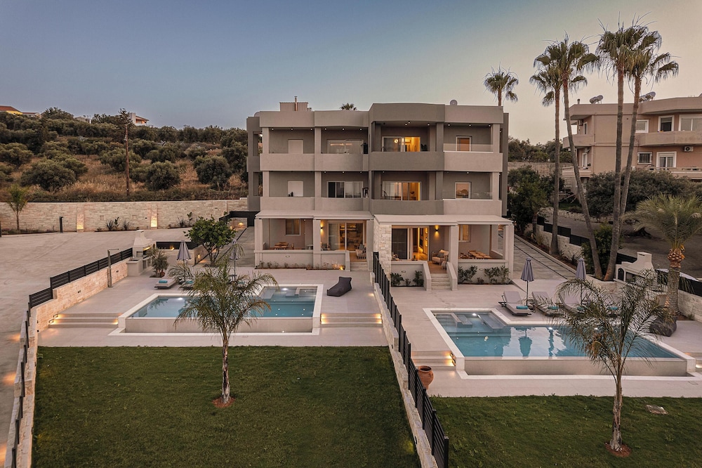Kymélia Luxury Residences With Sea View